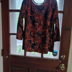 Chic Paisley Long Sleeve Top